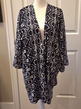 Cowgirl Legend Open Front Lightweight Kimono Printed Silky Aztec Womens XL